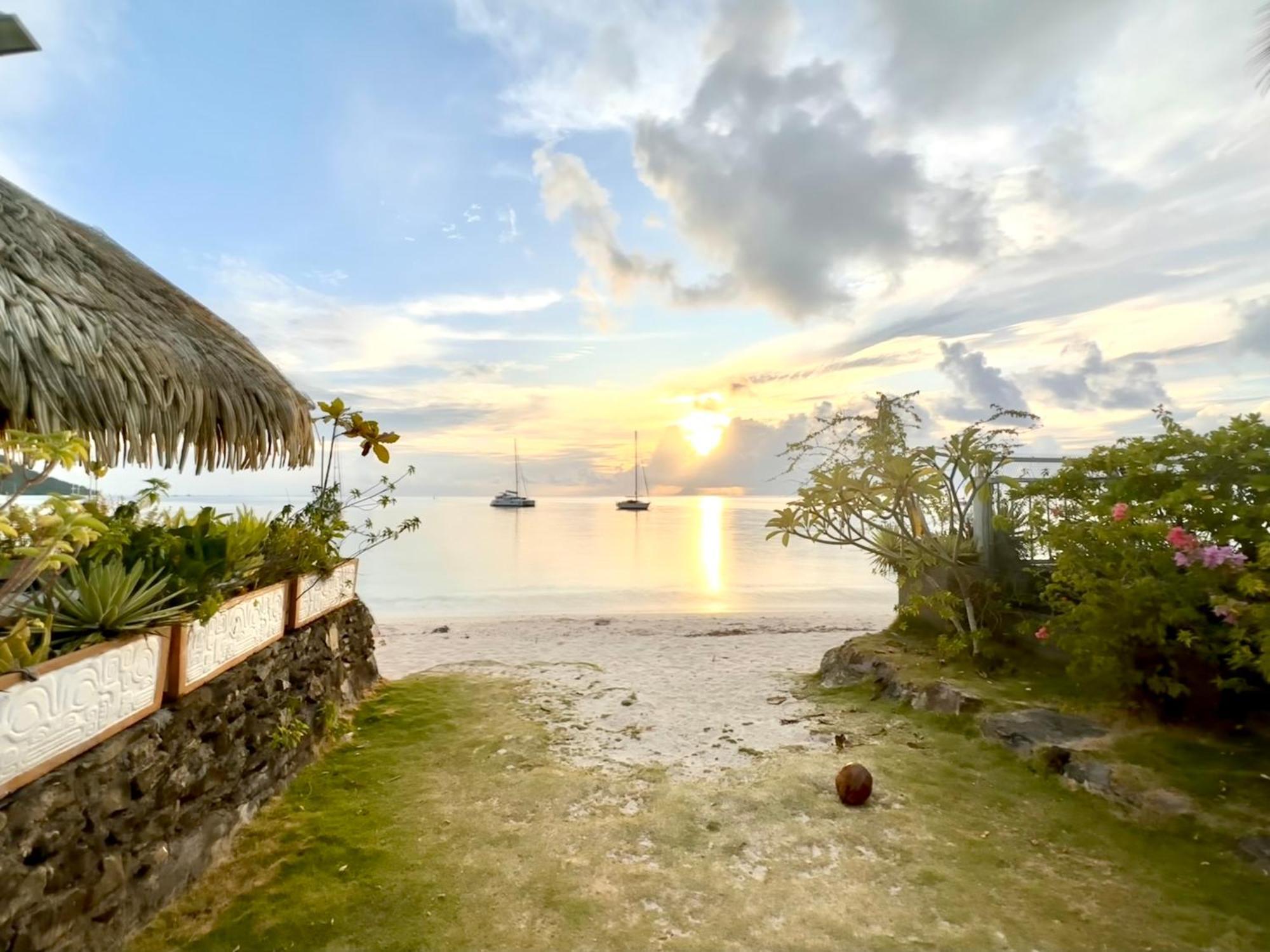 Meri Lodge Huahine « Room Of Marta » Fare Exterior photo