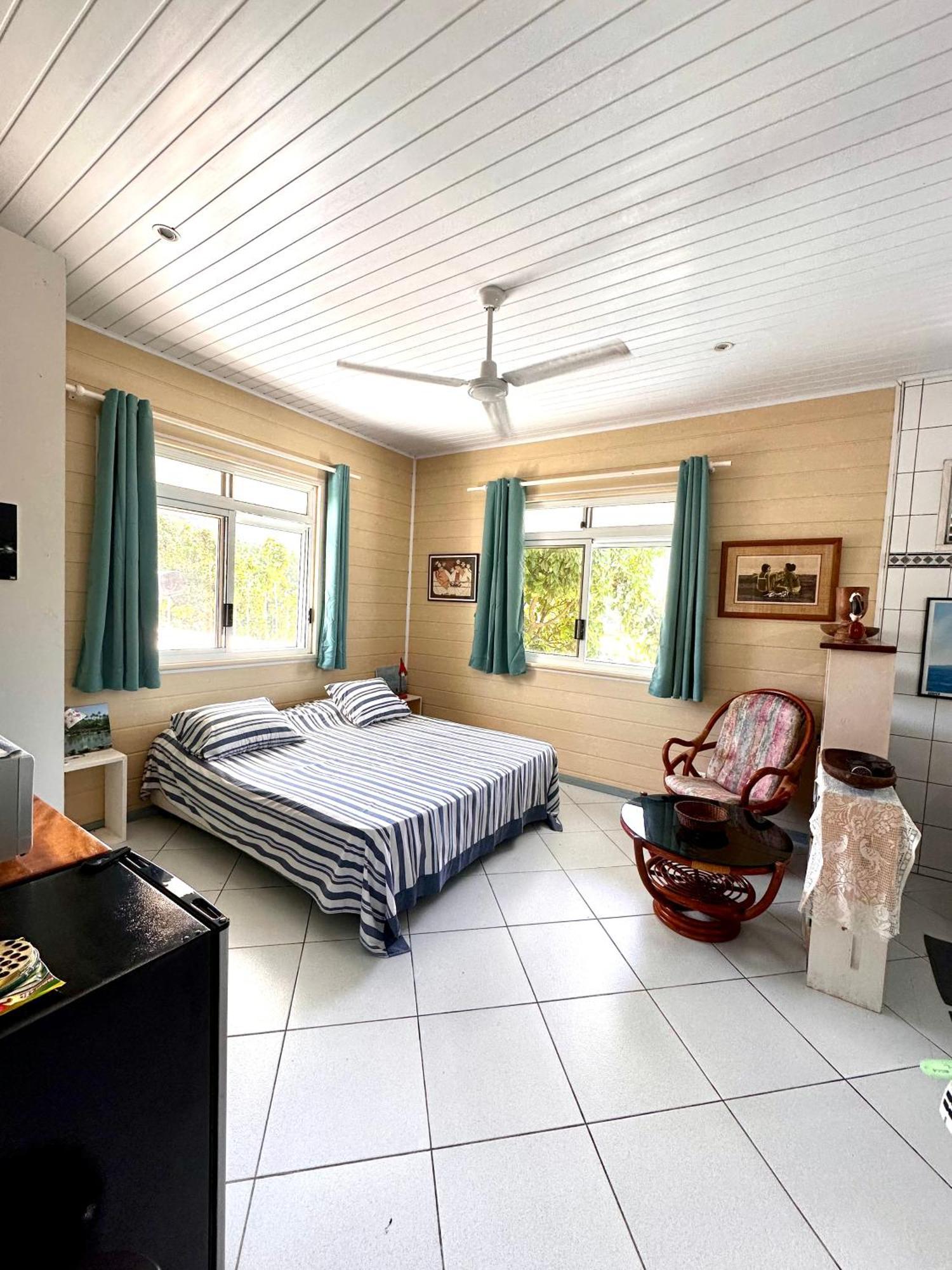 Meri Lodge Huahine « Room Of Marta » Fare Exterior photo
