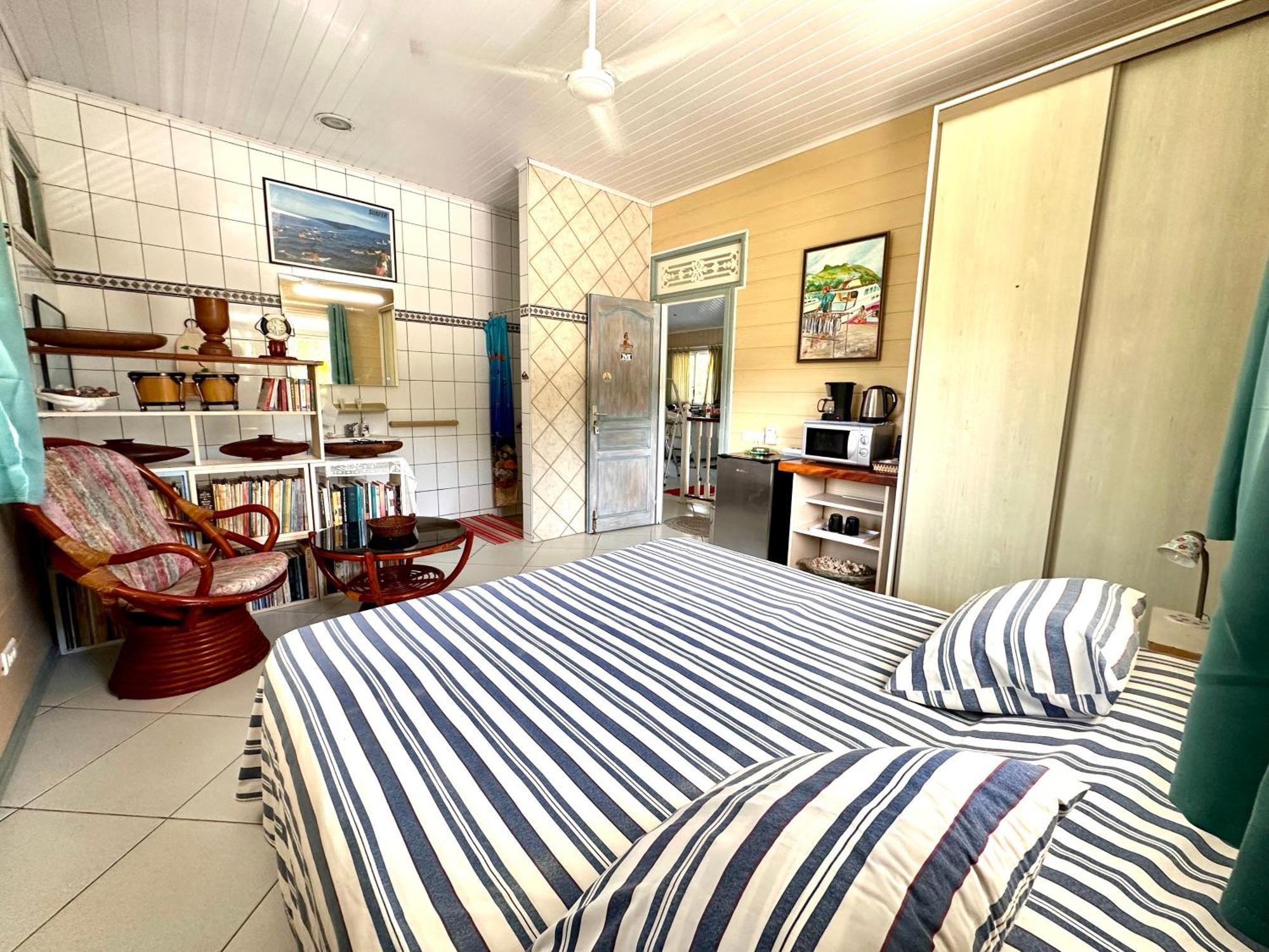 Meri Lodge Huahine « Room Of Marta » Fare Exterior photo