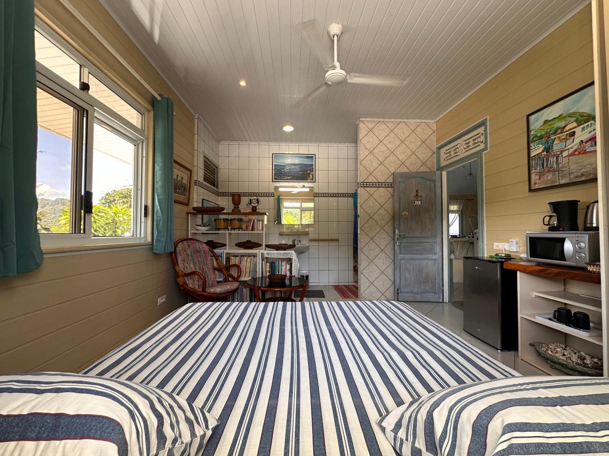 Meri Lodge Huahine « Room Of Marta » Fare Exterior photo